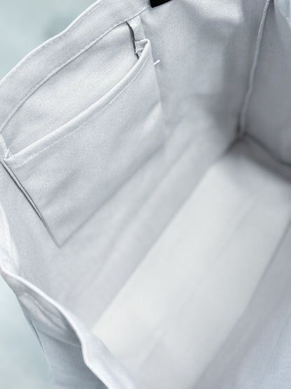 creature of the night tote bag