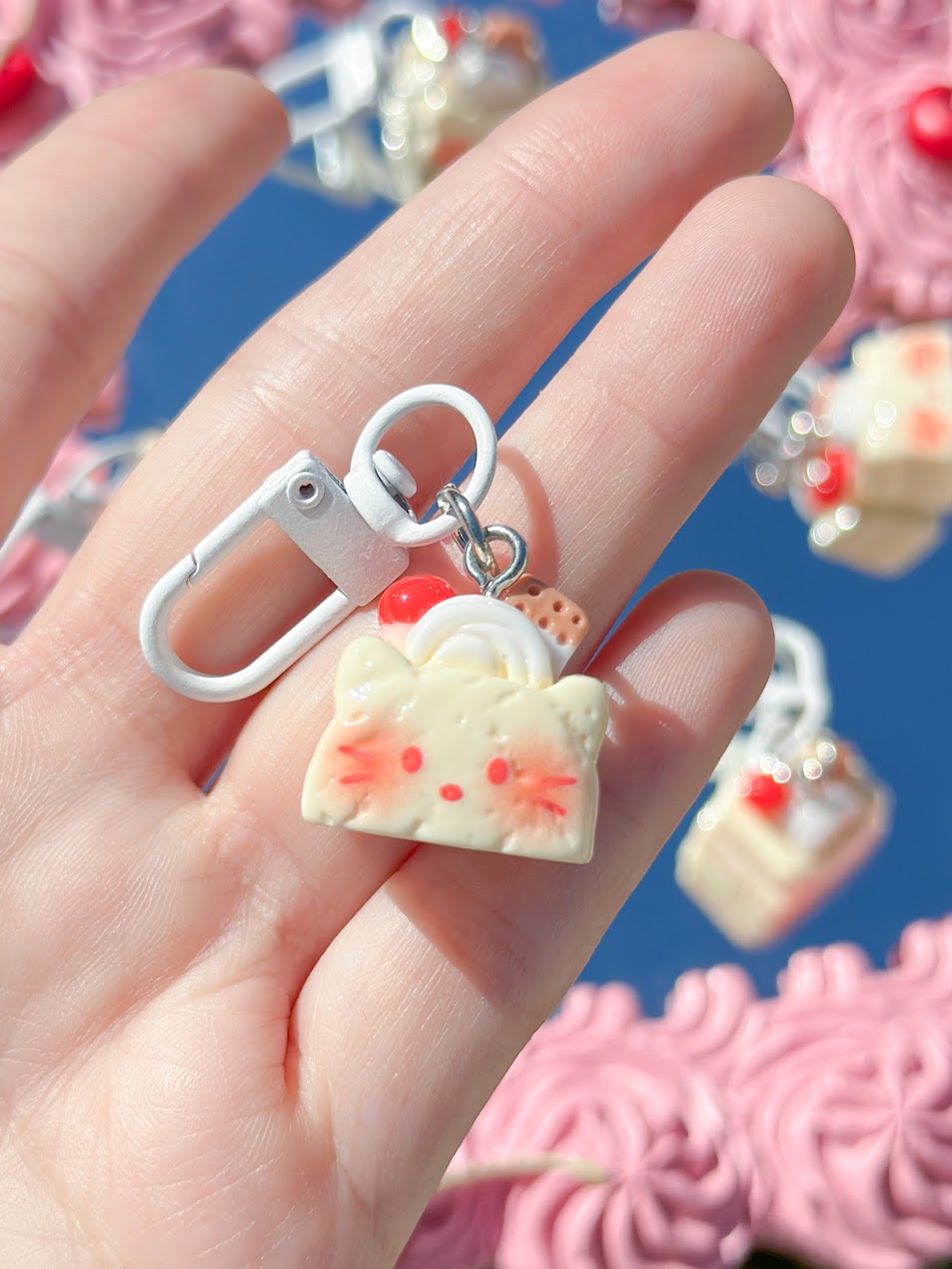 cat cake keychain