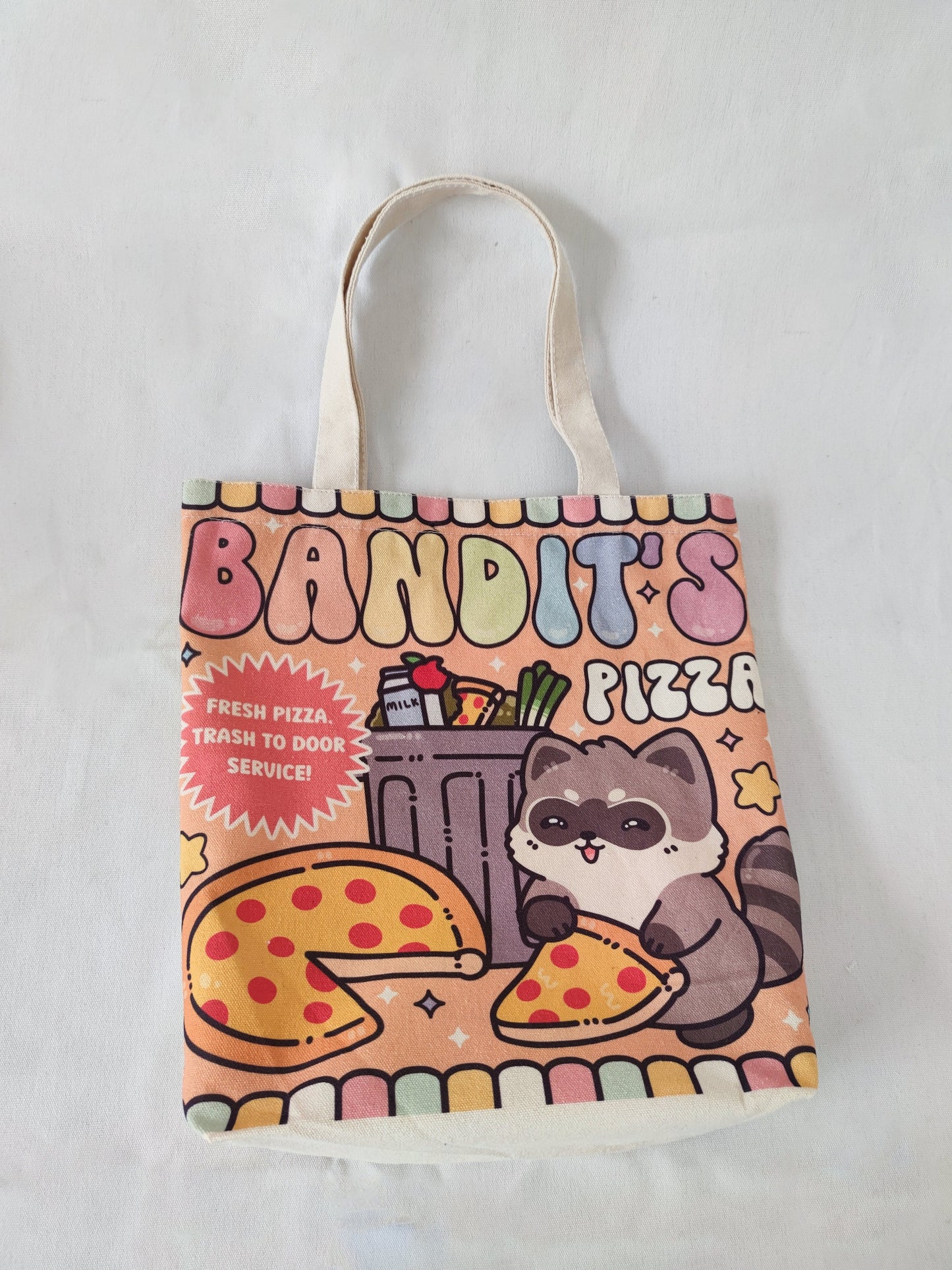 Raccoon pizza tote bag