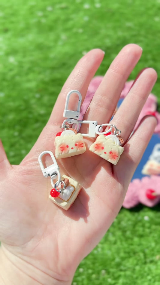 cat cake keychain